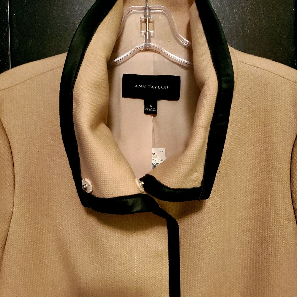 Ann Taylor top coat